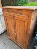 Oude antieke kast voor DIY project, Ophalen