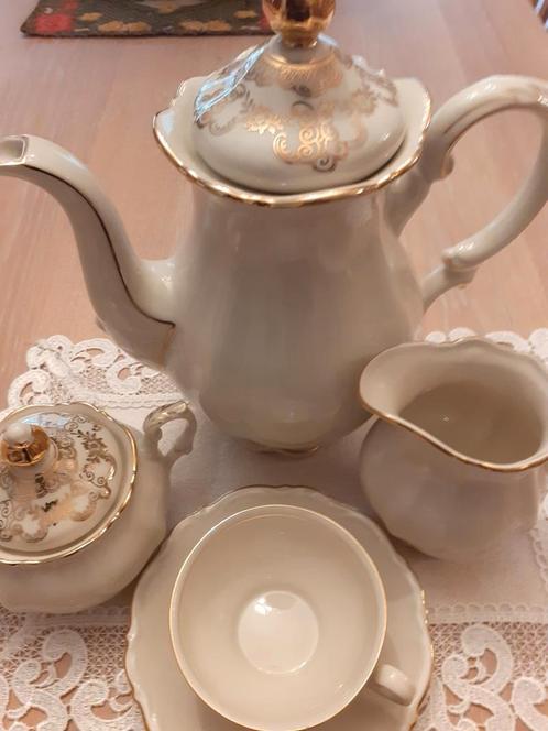 Koffie servies compleet bravaria mittereich, Antiquités & Art, Antiquités | Services (vaisselle) complet, Enlèvement ou Envoi