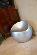 fiberglass ball chair by Dupont, 1960, Ophalen