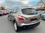 Nissan Qashqai 1.6i | AUTOMAAT| Cruise | Gps | GARANTIE |, Auto's, Automaat, Euro 5, Beige, Bruin