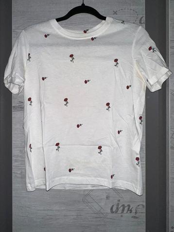Tshirt blanc avec roses Bershka : S