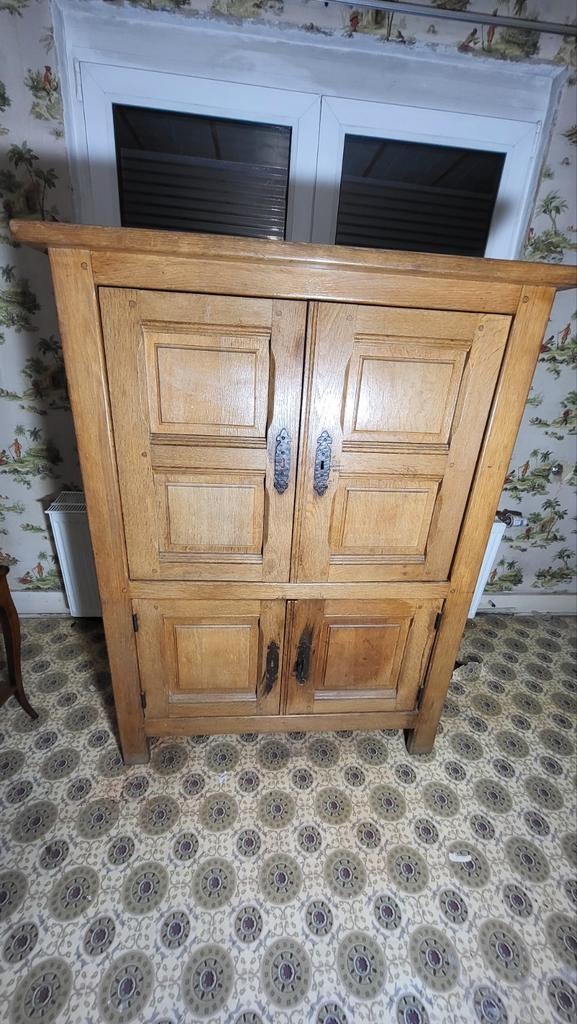 Tv-meubel van massief eikenhout — rustieke stijl, 4 deuren, Huis en Inrichting, Kasten | Computermeubels, Gebruikt, 120 tot 170 cm