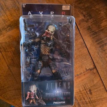 AVPR predator neca, Enlèvement, Neuf