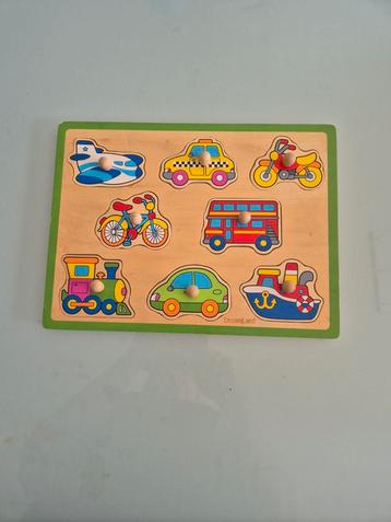 Puzzel voertuigen beschikbaar voor biedingen