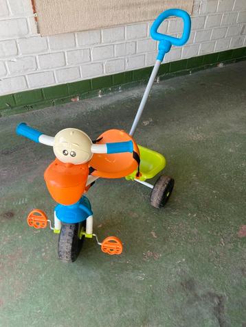 Tricycle beschikbaar voor biedingen