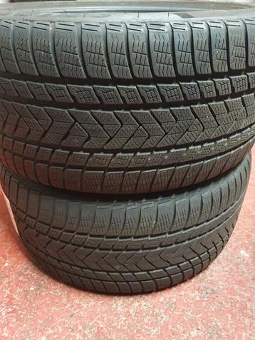 2 pneus Hiver NEUF Pirelli 315/35/21 RUNFLAT et étoilée  disponible aux enchères