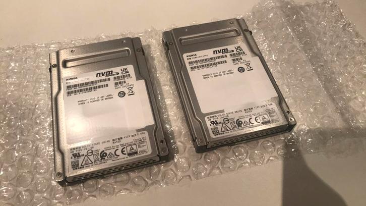 Kioxia nvme u.2 SSD’s CM6-V 1.6 tb, Computers en Software, Harde schijven, Nieuw, Server, Intern, SSD, Ophalen