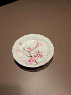 Klein schoteltje Limoges kersenbloesem, Ophalen