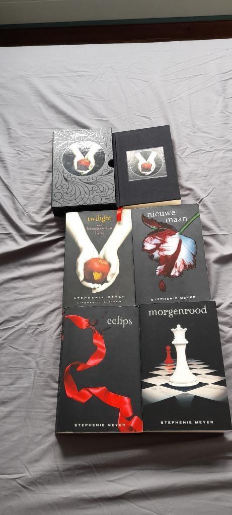 Stephenie Meyer - Twilight serie, Livres, Fantastique, Utilisé, Enlèvement ou Envoi