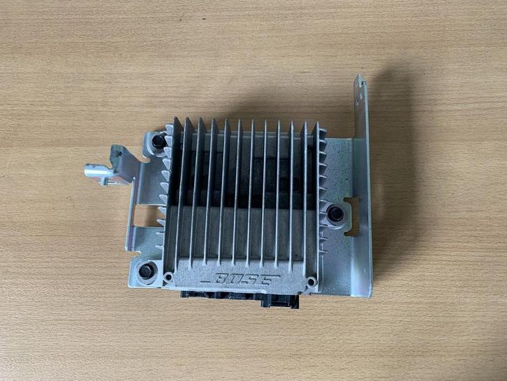 renault megane + scenic III 2008 tot 2015 bose versterker, Auto diversen, Autoradio's, Ophalen of Verzenden