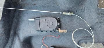 Mercedes W124 W201 S124 Antenne beschikbaar voor biedingen