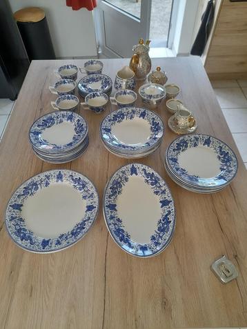 Service Boch modèle Dragon bleu - 43 pièces beschikbaar voor biedingen