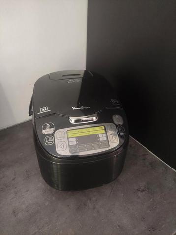 Multi cooker  beschikbaar voor biedingen