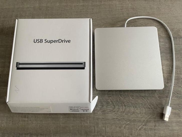 Apple USB-superdrive - splinternieuw - in verpakking, Computers en Software, Optische drives, Nieuw, MacOS, Windows, Cd, Dvd, Ophalen of Verzenden