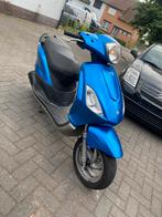 Piaggio fly 125 met werk, Fietsen en Brommers, Snorfietsen en Snorscooters, Ophalen of Verzenden, Gebruikt, Benzine, Piaggio