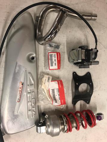 Lot Montesa 4RT onderdelen !!! beschikbaar voor biedingen