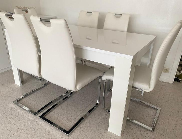 Salle a manger blanche avec 6 chaises, Maison & Meubles, Salles à manger complètes, Comme neuf, 4 à 6 chaises, Enlèvement