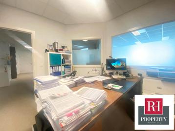Bureau à louer à Ixelles beschikbaar voor biedingen