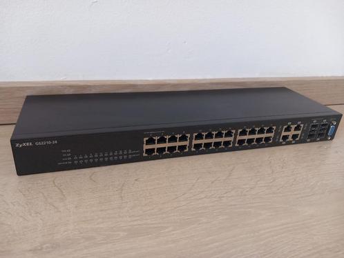 GS2210-24, Computers en Software, Netwerk switches, Zo goed als nieuw, Ophalen