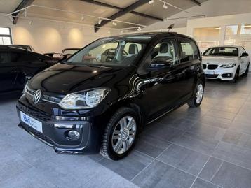 Volkswagen up! 1.0i Black//toit pano//camera//clim//90.000km beschikbaar voor biedingen
