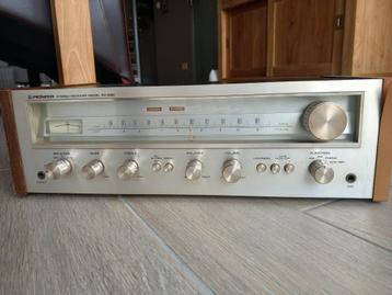Vintage Pioneer SX-550, 185W AM/FM Stereo Receiver