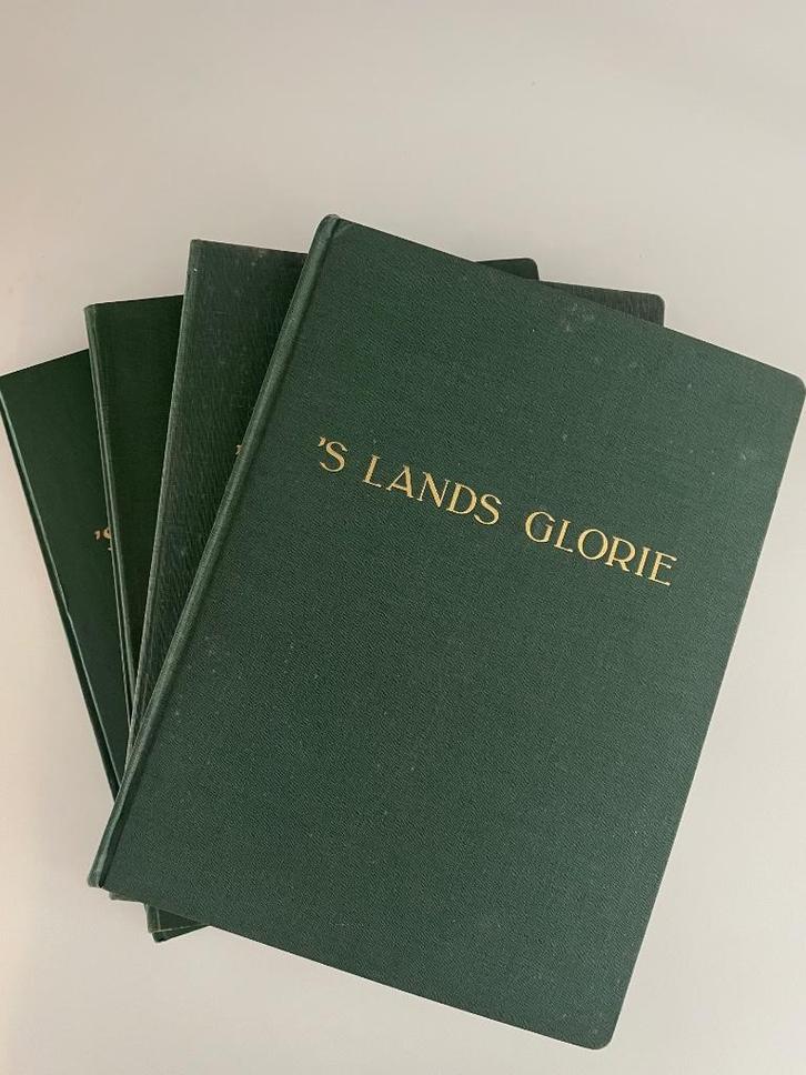 4 delen ARTIS HISTORIA prentenboeken, Boeken, Prentenboeken en Plaatjesalbums, Ophalen of Verzenden