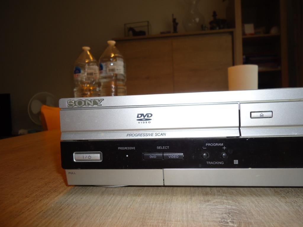 Sony SLV-D360P Lecteur DVD / Enregistreur cassette vidéo