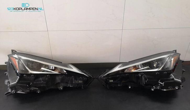 Lexus UX Koplamp links rechts, Auto-onderdelen, Verlichting, Lexus, Gebruikt, Ophalen of Verzenden
