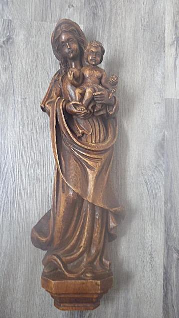 Antiek houten beeld van een heilige Madonna    62 cm beschikbaar voor biedingen