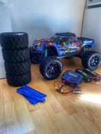 Traxxas X-Maxx 8S met 2x-accu’s, oplader en 4 nieuwe banden, Hobby en Vrije tijd, Elektro, Auto offroad, Ophalen of Verzenden