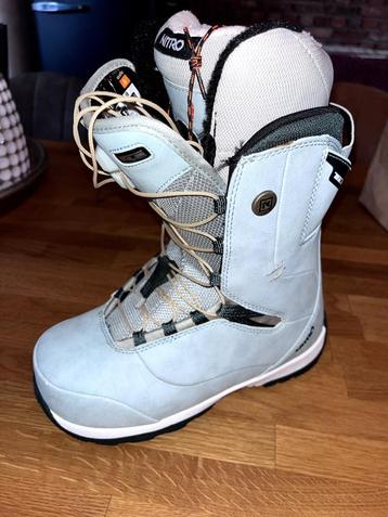 Nitro Crown Snowboard Boots