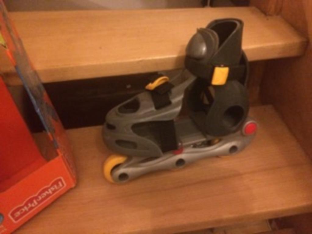 Patins a roulettes alignées enfant ajustables 28 au 34, Autres marques, Rollers 4 roues en ligne, Comme neuf, Enlèvement