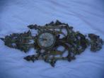 Sculpture sur bois antique fleurs avec horloge, Antiquités & Art, Art | Sculptures & Bois, Enlèvement ou Envoi