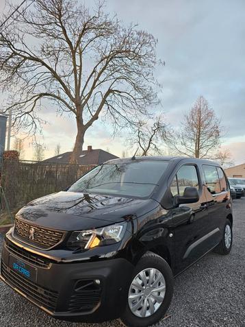 PEUGEOT PARTNER 3ZIT 8TRAPS AUTOMAAT/NAVI-PDC-CRUIS-TREKHAAK beschikbaar voor biedingen