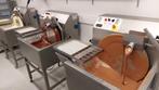 Wielmachine voor chocolade., Ophalen
