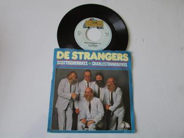 DE STRANGERS, SCOTTISCHERIEKES, SINGLE