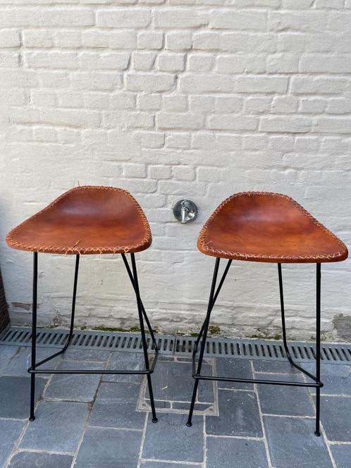 Barkruk set van twee, Huis en Inrichting, Barkrukken, Gebruikt, 60 tot 90 cm, Leer, Metaal, 2 krukken, Ophalen