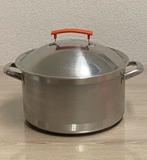 Ovenschotel - Pot van 10 liter met roestvrijstalen deksel,45, Ophalen of Verzenden, Zo goed als nieuw, Inox, Kookpan of Snelkookpan
