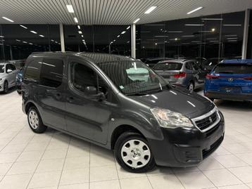 Peugeot Partner Utility 1.6I BENZINE 72KW Euro 6B  beschikbaar voor biedingen