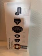 Dyson sèche cheveux, Handtassen en Accessoires, Uiterlijk | Haarverzorging, Ophalen