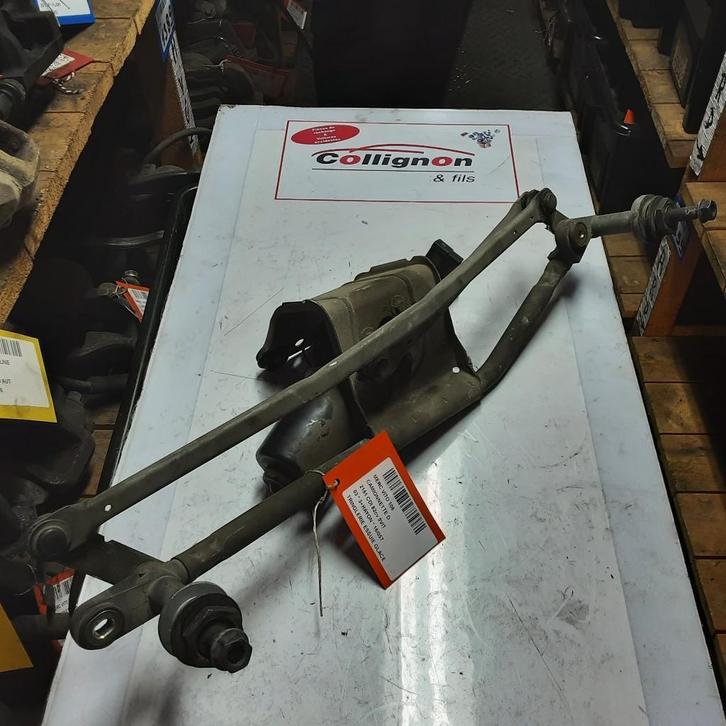 MECANISME ESSUIE-GLACE Vito (638.0) (53559911), Autos : Pièces & Accessoires, Vitres & Accessoires, Mercedes-Benz, Utilisé