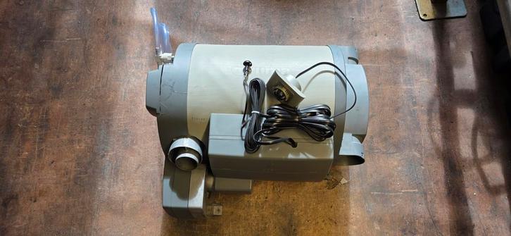 Truma Combi 4/6 oo 12V-30MB met bedieningsschakelaar, Caravans en Kamperen, Mobilhome-accessoires, Gebruikt, Ophalen