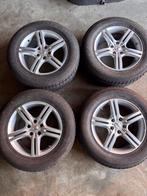 Winterbanden 225/65R17 102H, toyota RAV4, Auto-onderdelen, Banden en Velgen, Ophalen, Winterbanden