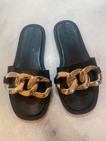 Buonarotti Slippers zwart goud Maat 36 beschikbaar voor biedingen