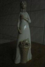 Spaans porseleinen bloemenmeisje, Verzamelen, Ophalen of Verzenden, Zo goed als nieuw