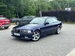 Bmw e36 coupe 318is 1996, Auto's, BMW, 4 zetels, Achterwielaandrijving, Zwart, Blauw