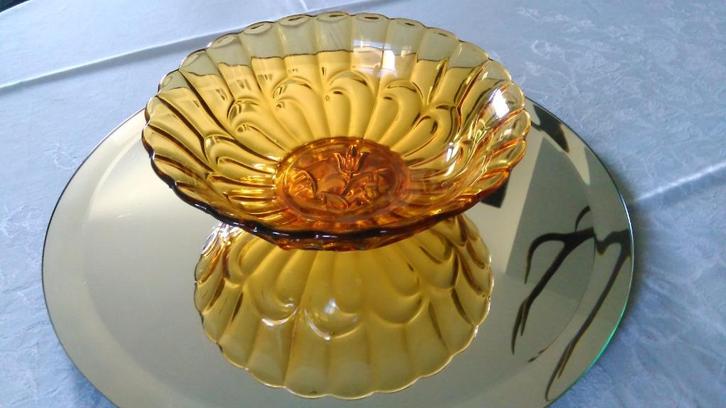 Art Deco glazen schaal glas amber persglas vintage Ø24cm, Antiek en Kunst, Antiek | Glaswerk en Kristal, Ophalen of Verzenden