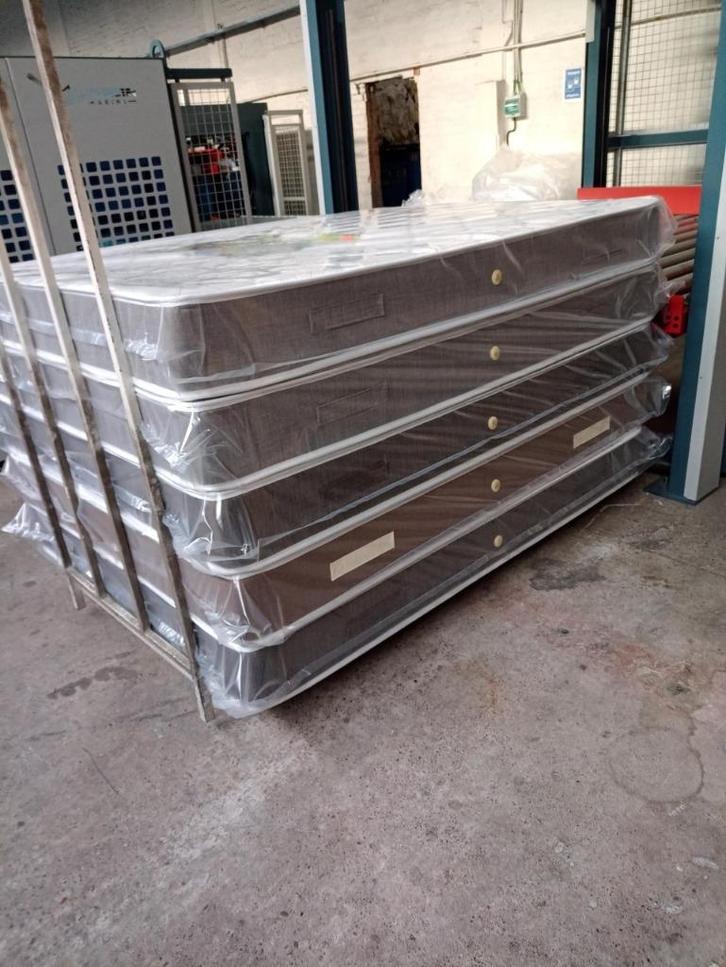 UR Matrassen NIEUW in verschillende afm +Gratis Levering, Huis en Inrichting, Slaapkamer | Waterbedden, Nieuw, Ophalen of Verzenden