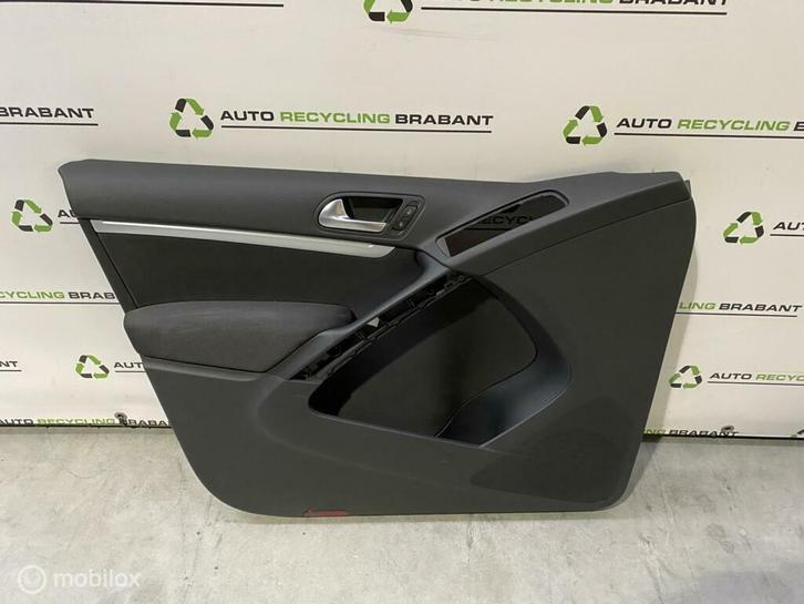 Deurpaneel inksvoor Volkswagen Tiguan 5N0867011, Auto-onderdelen, Interieur en Bekleding, Volkswagen, Gebruikt, Ophalen of Verzenden