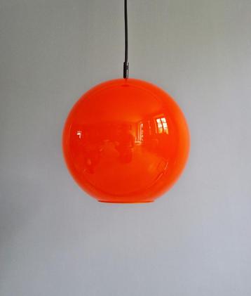 Suspension vintage en opaline orange (4 disponibles) beschikbaar voor biedingen